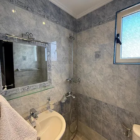 Seahaven Apartment *